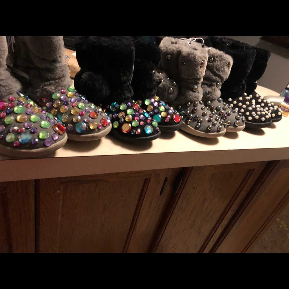 Gırls boots 11 number 1number 4number 3number